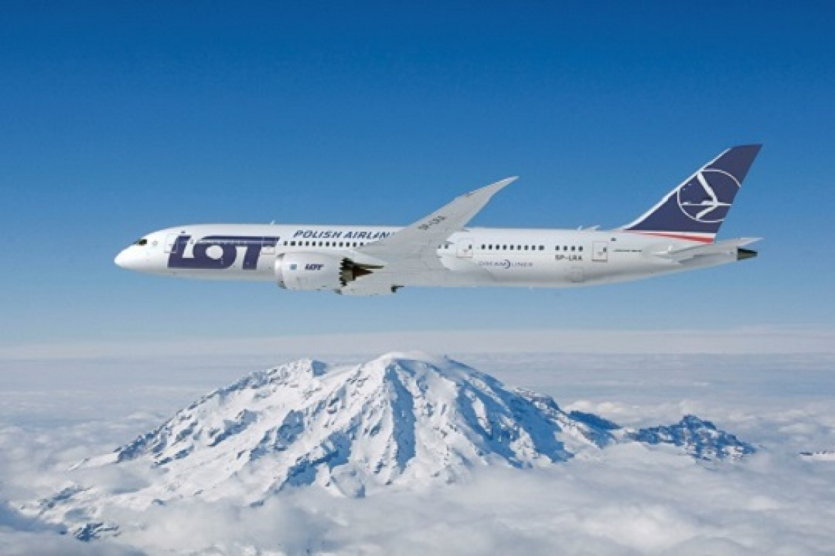 De Poolse luchtvaartmaatschappij LOT Polish Airlines viert in 2019 haar 90
