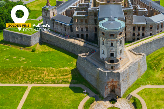 KASTEEL VAN KRZYZTOPÓR IN UJAZD