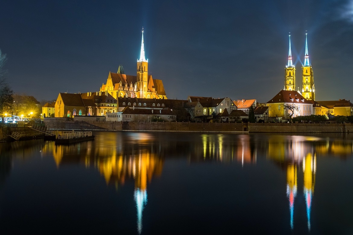 Panoramautsikt om natten